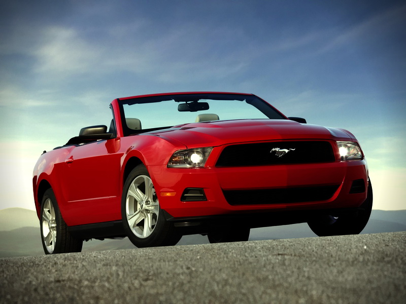 Ford Mustang Convertible in Corona